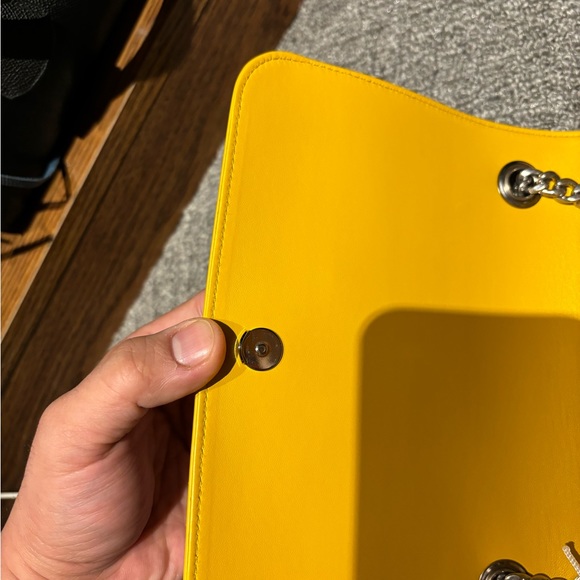 Aunthentic Prada 2 way  cross-body vitello leather perfect condition - Picture 6 of 12